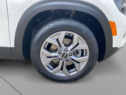 Certified 2024 Kia Seltos S AWD/4WD image 9