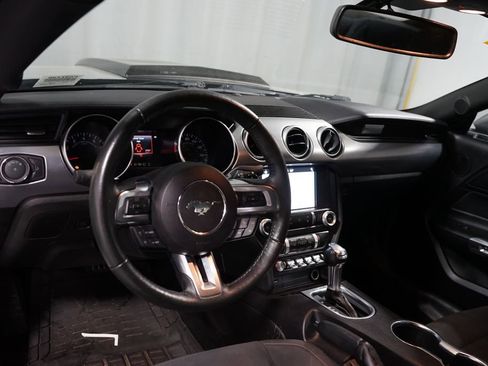 Used 2019 Ford Mustang Coupe w/ Equipment Group 101A image 7