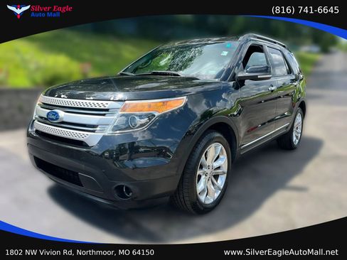 Used 2015 Ford Explorer XLT w/ Equipment Group 202B AWD/4WD image 1