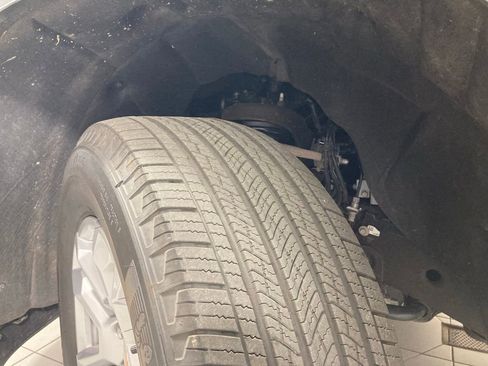 Used 2025 Chevrolet Silverado 1500 LT image 24