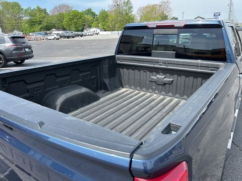 Used 2021 Chevrolet Silverado 1500 LTZ AWD/4WD image 35