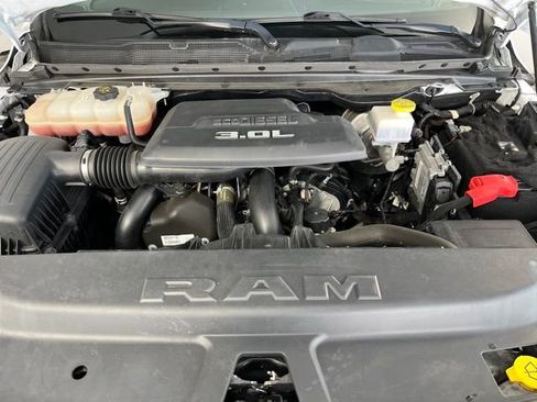 Used 2023 RAM 1500 Laramie AWD/4WD image 46