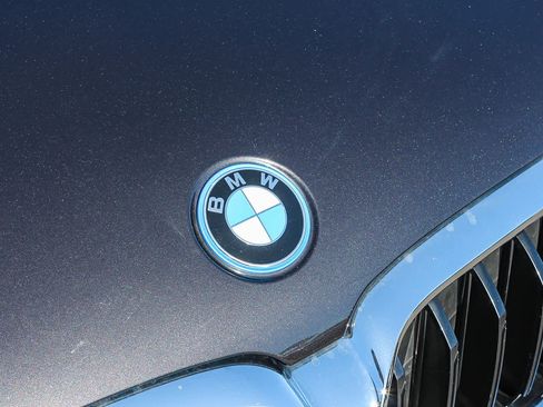 Certified 2023 BMW 530e w/ Convenience Package image 11