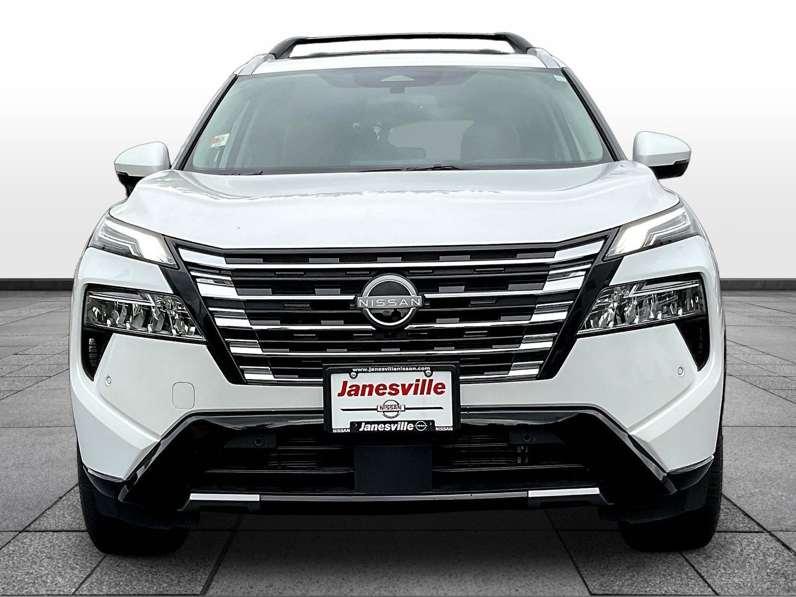 Certified 2026 Nissan Rogue Platinum w/ Platinum Premium Package AWD/4WD image 2