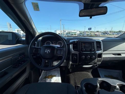 Used 2016 RAM 2500 SLT AWD/4WD image 17