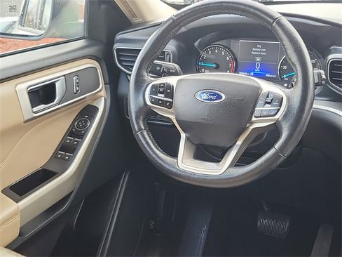 Used 2021 Ford Explorer XLT w/ Equipment Group 202A image 24