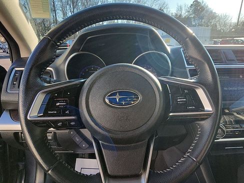 Used 2018 Subaru Outback 2.5i Limited image 15