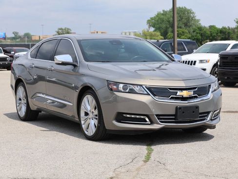 Used 2018 Chevrolet Impala Premier w/ Premier Confidence Package FWD image 4