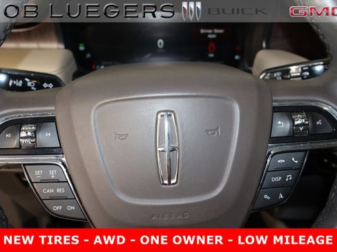 Used 2022 Lincoln Nautilus Reserve image 29