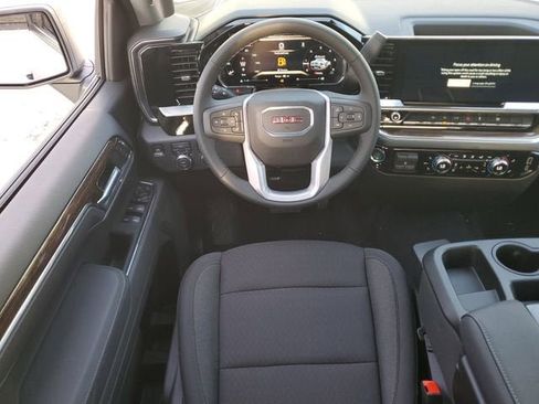 New 2026 GMC Sierra 1500 Elevation image 13