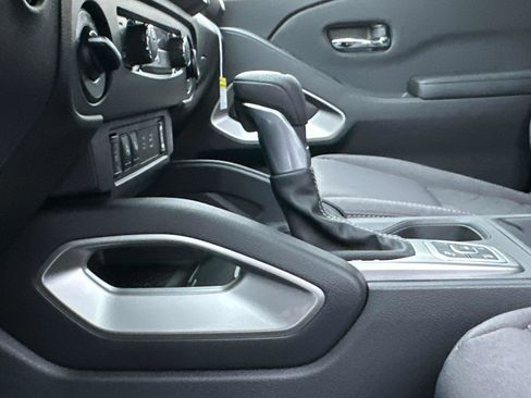 New 2026 Nissan Frontier SV w/ SV Convenience Package image 21