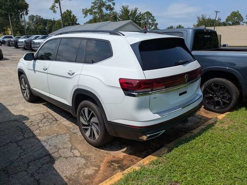 Used 2024 Volkswagen Atlas SE FWD image 4