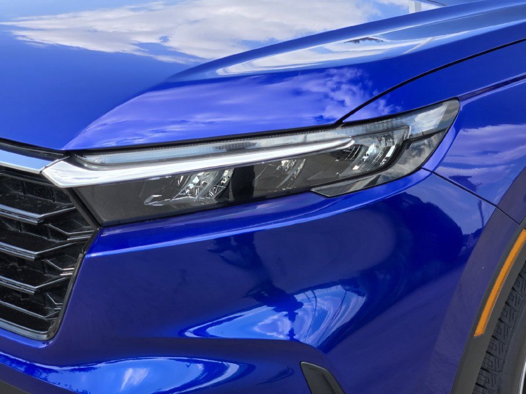 Used 2024 Honda CR-V EX image 6