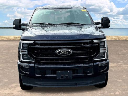 Used 2022 Ford F350 Lariat w/ Black Appearance Package AWD/4WD image 4