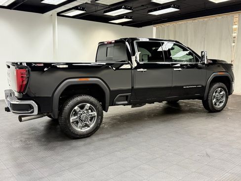 New 2026 GMC Sierra 2500 SLT image 7