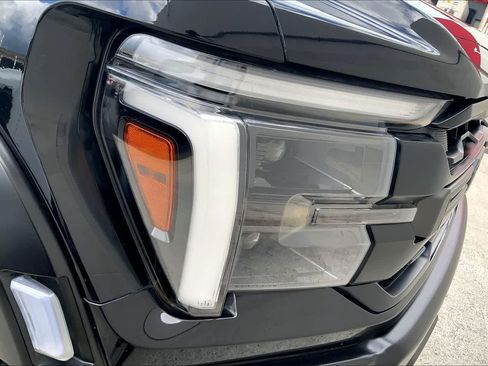 Used 2025 Ford F150 Raptor AWD/4WD image 31