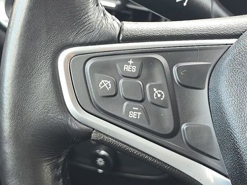 Used 2019 Chevrolet Equinox LT image 27