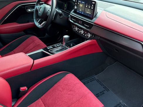 Certified 2025 Acura ADX A-Spec image 19