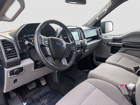 Used 2017 Ford F150 XLT w/ Equipment Group 302A Luxury image 10