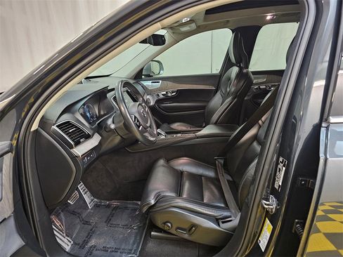 Used 2021 Volvo XC90 T8 Inscription w/ Protection Package Premier image 22