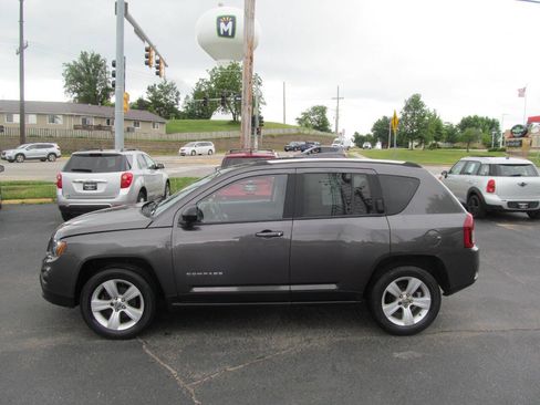 Used 2014 Jeep Compass Sport w/ Power Value Group AWD/4WD image 2