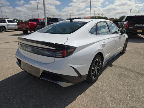 Used 2025 Hyundai Sonata SEL FWD image 3