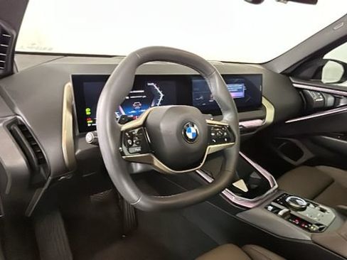 Used 2025 BMW X3 xDrive30i AWD/4WD image 13