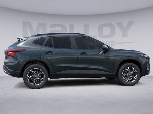 New 2026 Chevrolet Trax LT FWD image 6