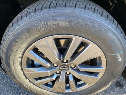 New 2025 Nissan Pathfinder SV w/ Black Appearance Package image 26