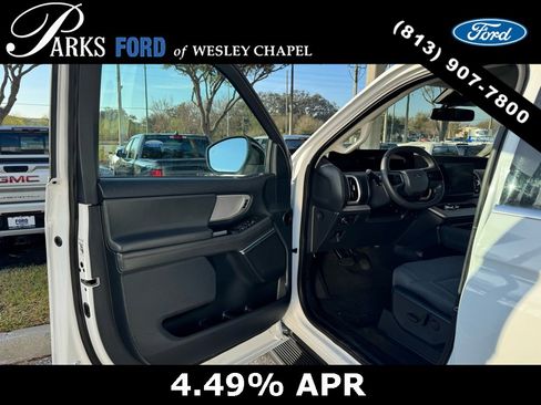 Used 2025 Ford Expedition Active image 8