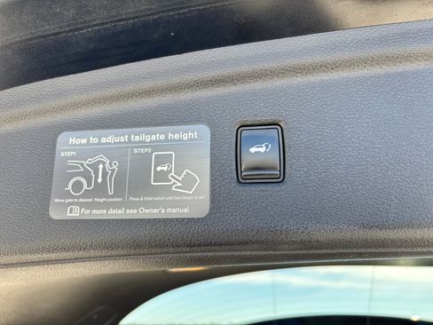 Used 2019 INFINITI QX50 Essential w/ Proactive Package image 24