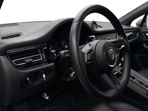Used 2023 Porsche Macan AWD/4WD image 49