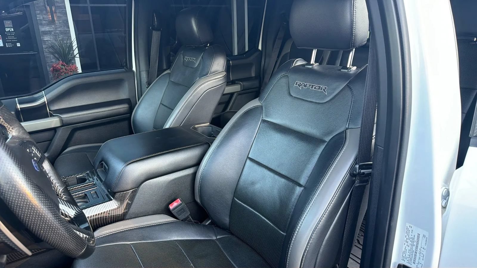 Used 2018 Ford F150 Raptor w/ Equipment Group 802A Luxury AWD/4WD image 10