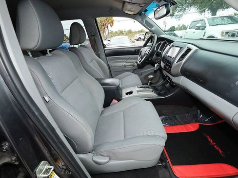 Used 2012 Toyota Tacoma PreRunner image 14