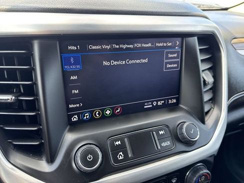 Used 2023 GMC Acadia SLE w/ Driver Convenience Package image 13