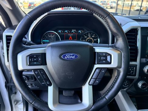 Used 2018 Ford F150 Lariat w/ Equipment Group 502A Luxury image 10