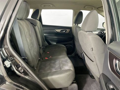 Used 2016 Nissan Rogue S image 24