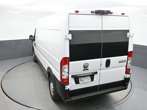 Used 2023 RAM ProMaster 2500 FWD image 13