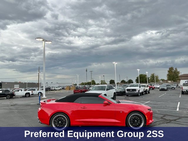 Used 2016 Chevrolet Camaro SS RWD image 3