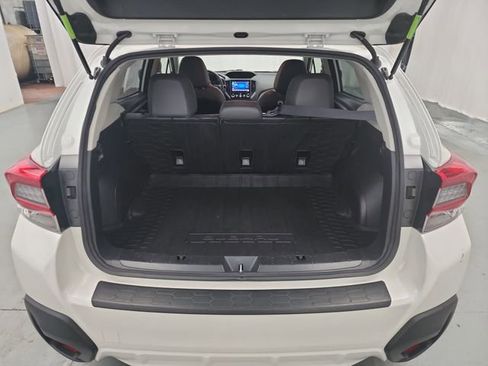 Used 2022 Subaru Crosstrek 2.5i Sport w/ Moonroof Package image 21