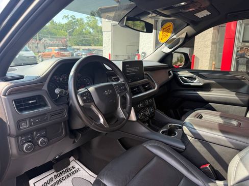 Used 2021 Chevrolet Suburban Z71 AWD/4WD image 11
