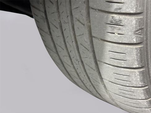 Used 2023 Toyota Corolla SE image 37