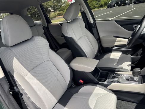 Used 2022 Subaru Forester AWD/4WD image 33