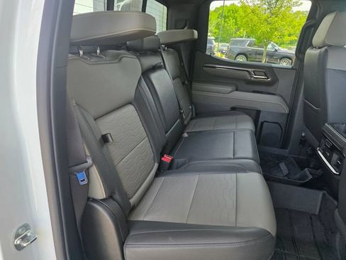 Used 2023 Chevrolet Silverado 1500 ZR2 w/ Technology Package AWD/4WD image 16