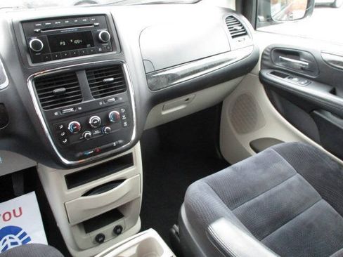 Used 2014 Dodge Grand Caravan SE w/ Quick Order Package 29E SE FWD image 30