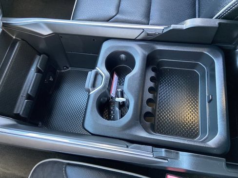 Used 2024 RAM 1500 Laramie image 45