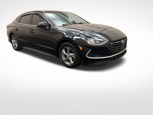 Used 2023 Hyundai Sonata SE image 3