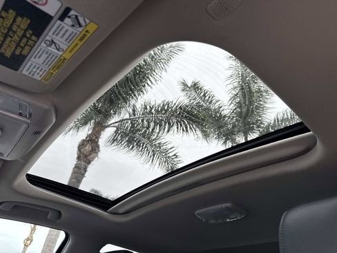 Used 2021 Toyota Tundra Limited image 23