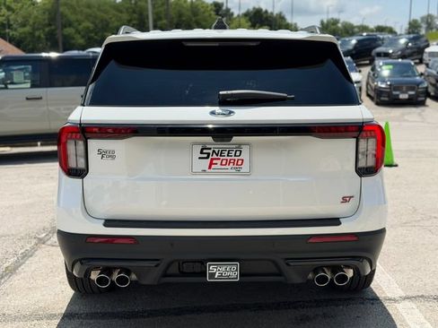 Used 2025 Ford Explorer ST RWD image 6