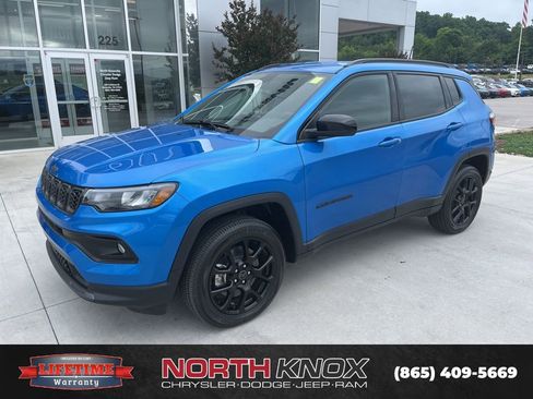 New 2026 Jeep Compass Latitude AWD/4WD image 1